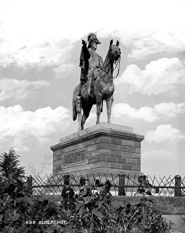 Cotes: Wellington statue