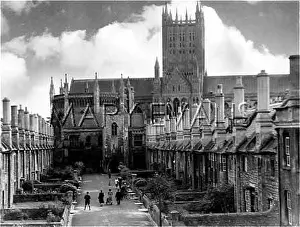 1348: WELLS CATHEDRAL
