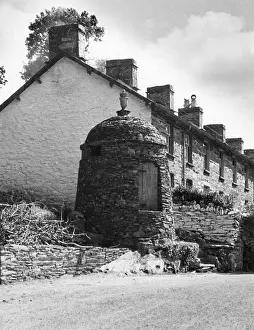 Dealt: WELSH LOCK-UP
