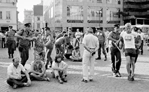 Detain: Wenceslas Square - demonstration - protest - police