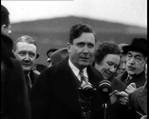 Wendell: Wendell Willkie Talking to the Camera