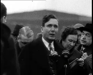 Wendell: Wendell Willkie Talking to the Camera
