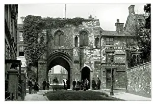 Plume: West Gate, Winchester