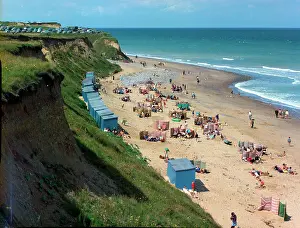 Runton: West Runton - The cliffs and beach