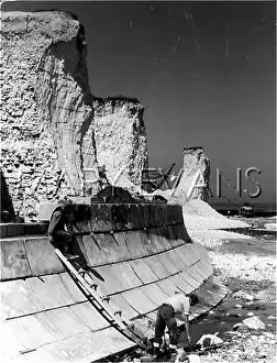 Grabs: WESTGATE SEA WALL BUILT