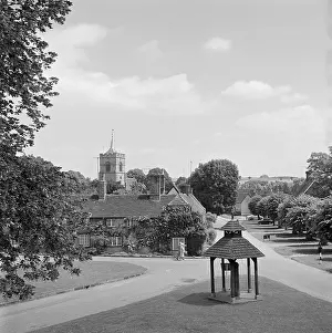 Westmill: Westmill Village