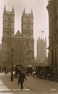 Lampost: Westminster Abbey, London - Queue of Taxi cabs