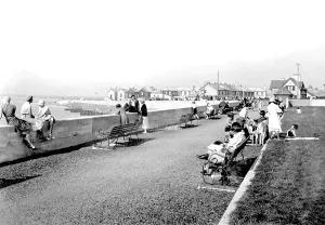 Westward: Westward Ho!, the Promenade 1932