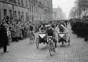 Spurt: Three wheeler bicycle race