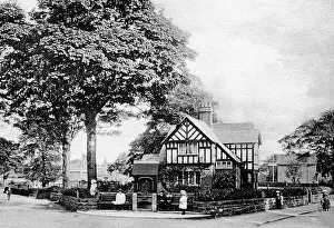 Whitchurch: Whitchurch Dodington Fountain early 1900s