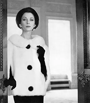 %iln: White jasmine mink cape-jacket by Bradleys
