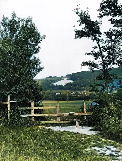 Risborough: WHITELEAFE CROSS