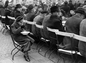 Volkes: WHW stew in Berlin, 1937
