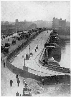 Expanding: Widening of Blackfriars Bridge, London 1908
