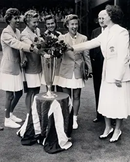 Templewood: Wightman Cup Team with trophy at Wimbledon
