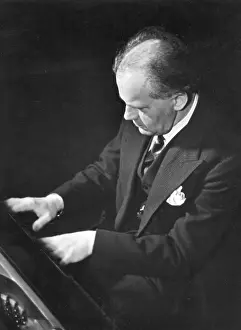 Backhaus: Wilhelm Backhaus, 1935