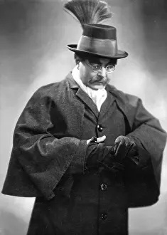 Wilhelm Bendow in A Mad Idea, 1932