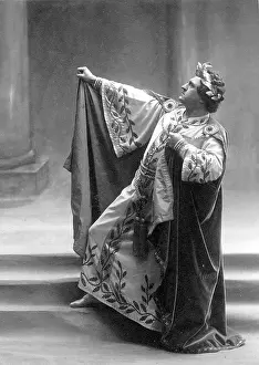 Rienzi: Wilhelm Gruening as Rienzi