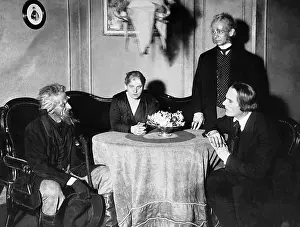 Henrik: Wilhelm Voelcker, Lucie Hoeflich, Ferdinand Gregori and Edua