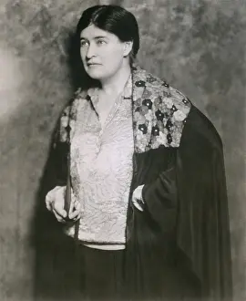 Willa: Willa Cather when she began her last novel, ?
