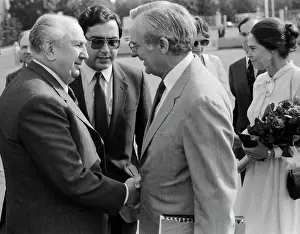 Wiliam: William Hayden visits USSR