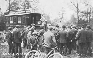 Readers: The William Morris Clarion van