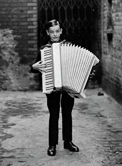 Accordions: Willy Bowman