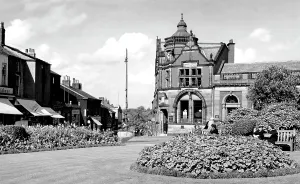 Wilmslow: Wilmslow, Bank Square Gardens c1955