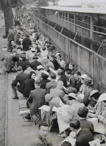 Queued: Wimbledon championships 1937