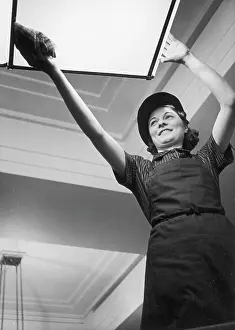 Confidently: WINDOW CLEANING GIRL
