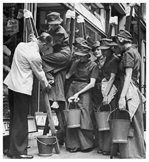Mistakes: WINDOW CLEANING GIRLS
