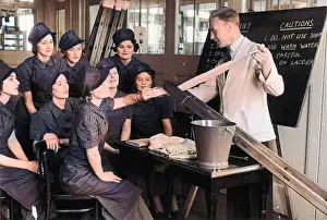 Georginas: WINDOW CLEANING GIRLS