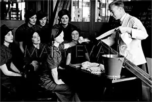 Georginas: WINDOW CLEANING GIRLS