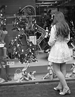 Slingbacks: WINDOW SHOPPING