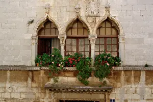 Porec: Windows in Porec, Croatia