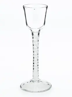 Stemware: Wine glass