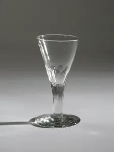 Stemware: Wine glass