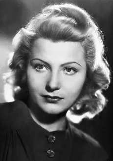 Winnie: Winnie Markus in Trip into Adventure, 1943