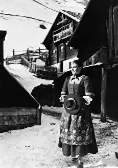 Winnie: Winnie Markus in Wally of the Vultures, 1940