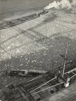 Inshore: Winter ice in the harbour of Hamburg 1955
