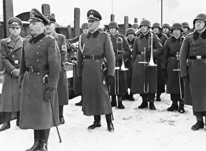 Trumpets: Winter wool collection in Prague, 1942