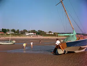 The J Salmon Image Archive: The Wirral - The sands, Heswall