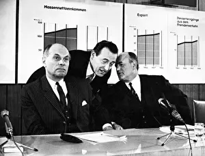 Koren: Withalm, Koren and Klaus at a press conference