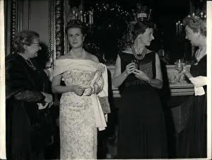 Pineau: Wives of NATO delegates at dinner in Paris