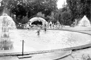 Wokingham: Wokingham, Martin's Swimming Pool c1955
