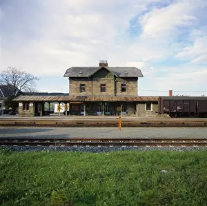Trumler: Wollersdorf train station