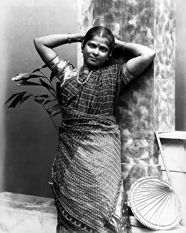 Bangles: Woman of Ceylon (Sri Lanka)