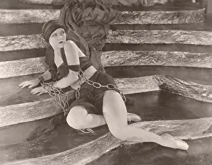 Ov1607: Woman in chains