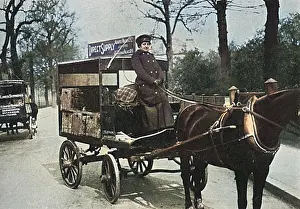 Lucinda Gosling Collection: Woman delivery van driver, WW1