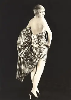 Gingham: Woman dressed in gingham